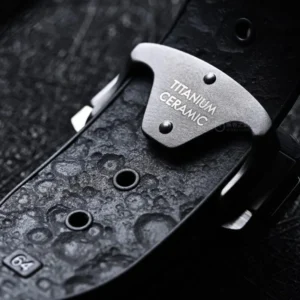 Alternative view of Omega Speedmaster “Dark Side of the Moon”9908
